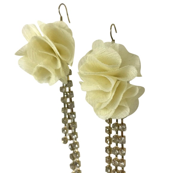 Earrings Ivory Chiffon Diamond Fringes NWOT - Picture 3 of 3